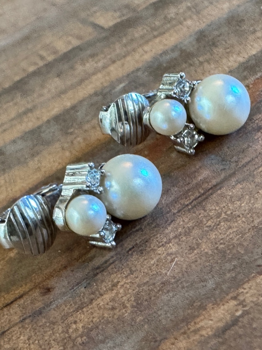Rare style Vintage Christian Dior clip on earrings Small pearl/rhinestone - Picture 2 of 10